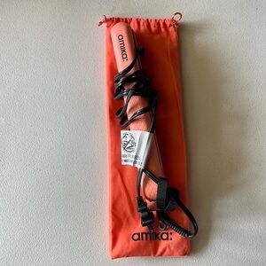 NWOT - Anika Hair Straightener